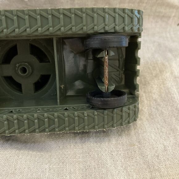 Tim Mee Toy Lot Cargo Truck And Tank WWII Lot Of 2 Plastic Green Army Men - Picture 16 of 16